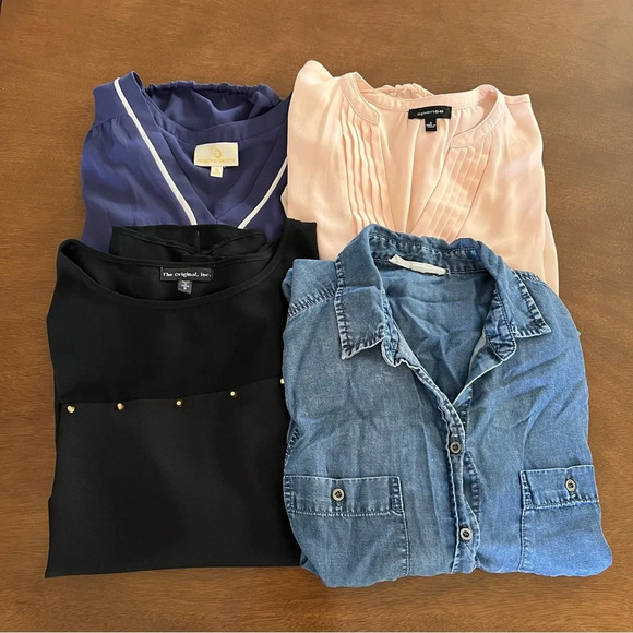 Lot of 6 Women’s Blouse Top Shirts Pink Blue Black size Small - Picture 2 of 15